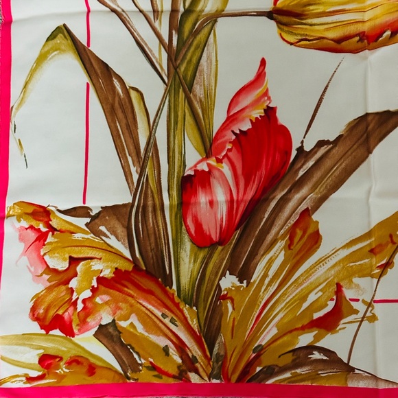 Dior vintage silk scarf Elegant Pink and Cream Scarf made in Italy - Picture 12 of 14